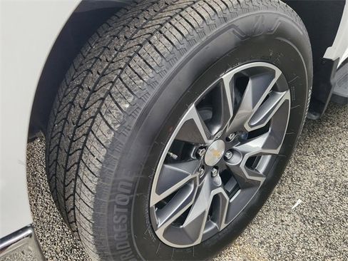 Used 2023 Chevrolet Silverado 1500 LT image 10