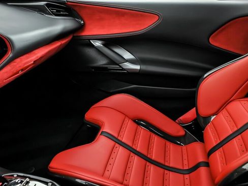 Used 2023 Ferrari SF90 Stradale AWD/4WD image 33