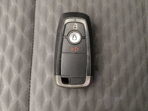 Used 2020 Ford Escape SE FWD image 32