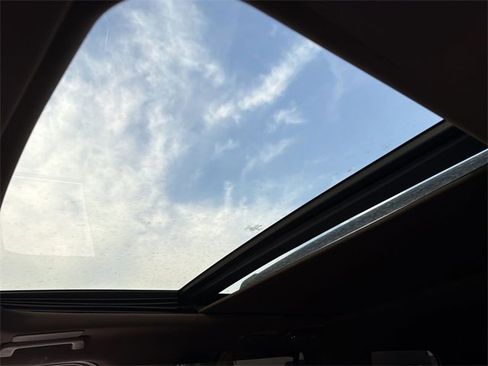 Used 2022 Ford Expedition King Ranch image 14