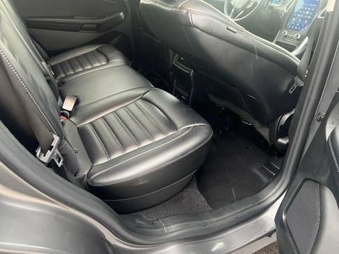 Used 2023 Ford Edge SEL w/ Convenience Package AWD/4WD image 16