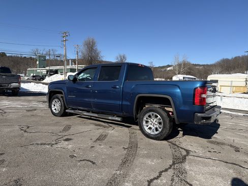 Used 2017 GMC Sierra 1500 SLE w/ SLE Value Package image 8