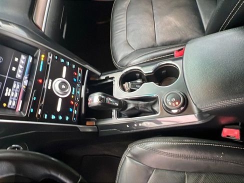 Used 2016 Ford Explorer Limited image 26