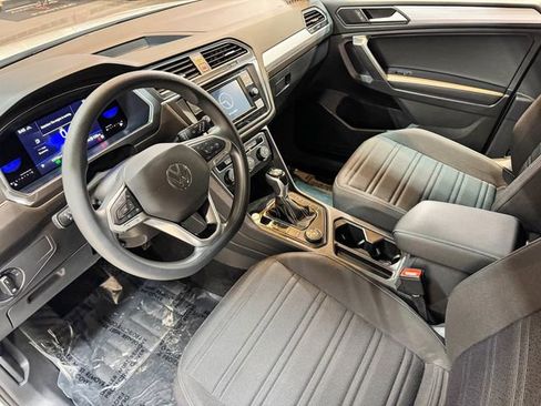 Used 2023 Volkswagen Tiguan S image 18
