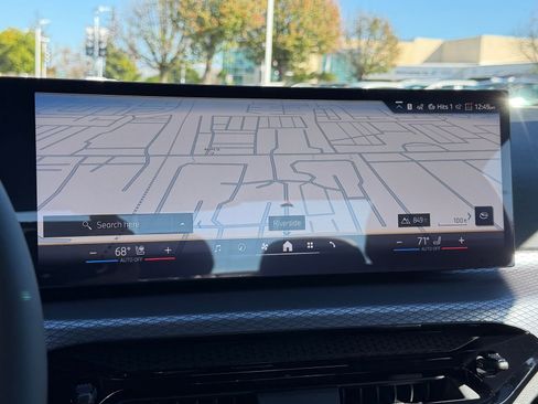 New 2026 BMW 330i Sedan w/ M Sport Package image 24