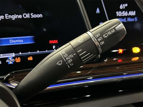 Certified 2023 Cadillac Escalade ESV Luxury image 21