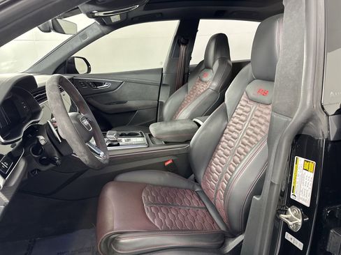 Certified 2025 Audi RS Q8 performance w/ Matte Carbon Package AWD/4WD image 2