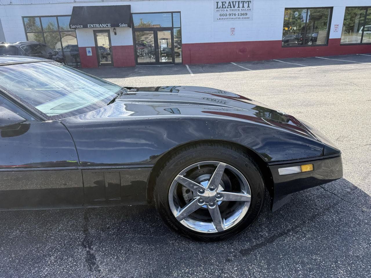 Used 1988 Chevrolet Corvette Coupe RWD image 12