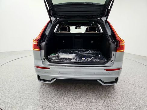 New 2027 Volvo XC60 B5 Core AWD/4WD image 19