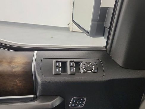 Used 2018 Ford F150 Limited w/ Trailer Tow Package image 15