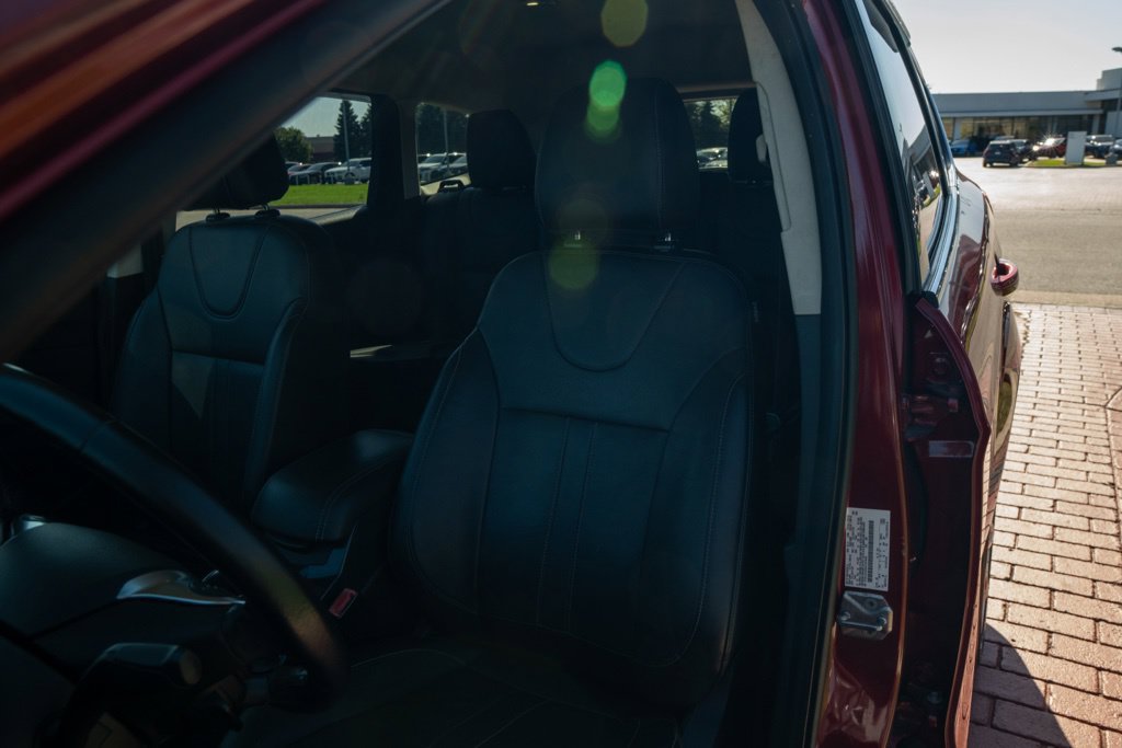 Used 2013 Ford Escape Titanium w/ Parking Technology Pkg FWD image 22