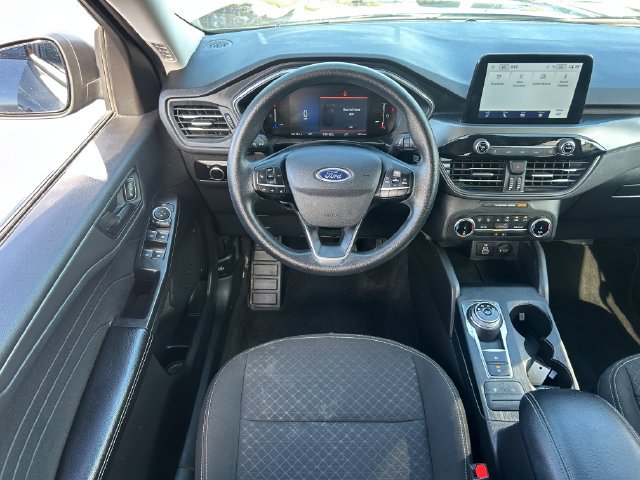 Used 2025 Ford Escape Active AWD/4WD image 28