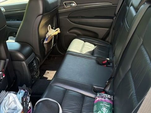 Used 2016 Jeep Grand Cherokee Limited image 10