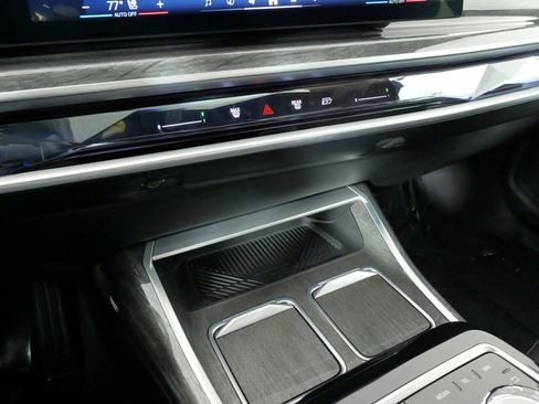 Used 2024 BMW 740i xDrive image 49