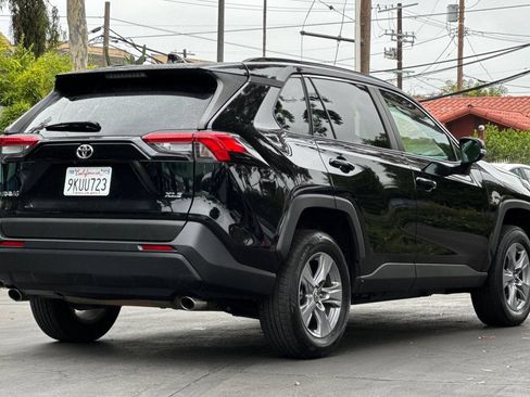 Used 2024 Toyota RAV4 XLE FWD image 4