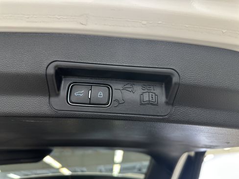 Used 2023 Ford Explorer XLT w/ Equipment Group 202A image 29