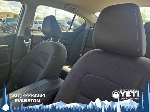 Used 2021 Nissan Altima 2.5 SV FWD image 17