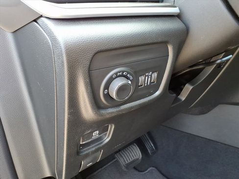 New 2026 Jeep Grand Cherokee Altitude image 20