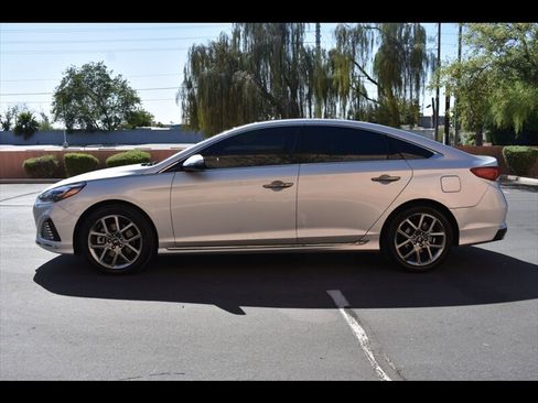 Used 2019 Hyundai Sonata Limited image 4