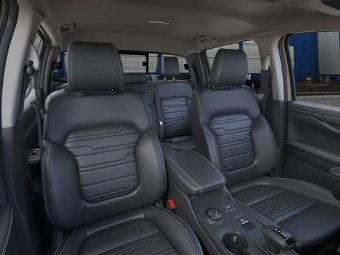 New 2025 Ford Ranger Lariat w/ FX4 Off-Road Package image 26