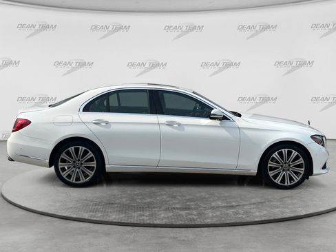 Used 2018 Mercedes-Benz E 300 4MATIC image 8