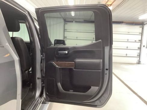Used 2020 Chevrolet Silverado 1500 High Country w/ Z71 Off-Road Package AWD/4WD image 8