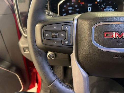 Used 2025 GMC Sierra 1500 Elevation image 21