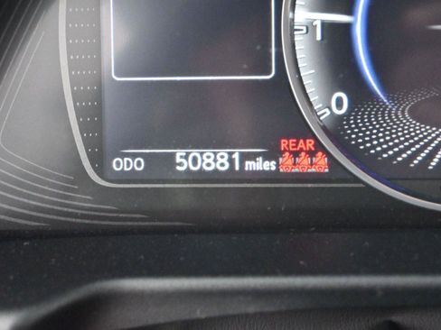 Used 2019 Lexus ES 350 Ultra Luxury w/ Accessory Package image 20