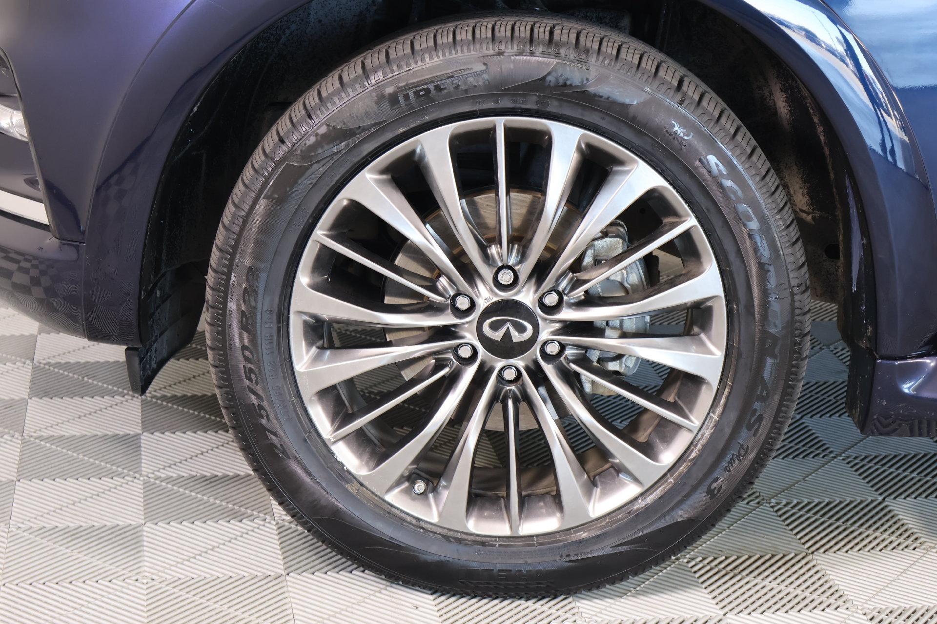 Used 2019 INFINITI QX80 Luxe w/ 22" Wheel Package AWD/4WD image 21