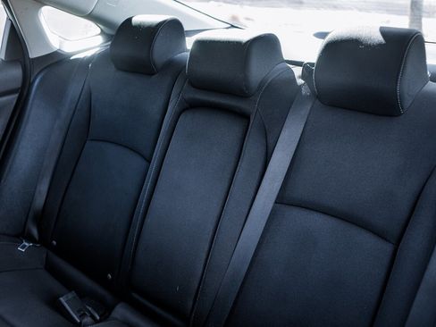 Used 2019 Honda Civic EX image 33