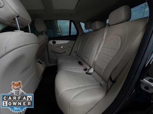 Used 2022 Mercedes-Benz GLC 300 w/ Premium Package Lite image 23