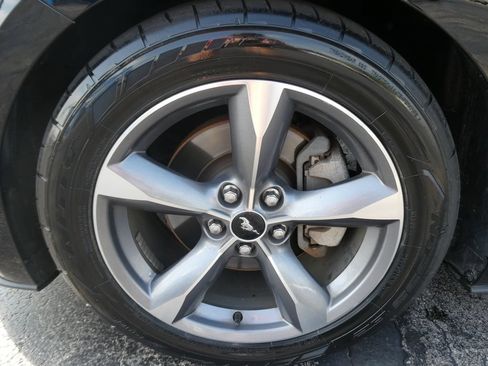 Used 2015 Ford Mustang Convertible w/ Equipment Group 051A RWD image 10