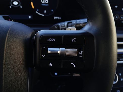 Used 2024 Hyundai Santa Fe Limited image 18