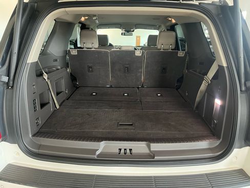 Used 2019 Ford Expedition XLT w/ Equipment Group 202A image 14