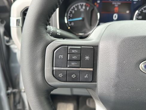 Used 2022 Ford F150 XLT w/ Equipment Group 302A High AWD/4WD image 18