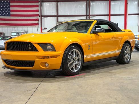 Used 2007 Ford Mustang Shelby GT500 RWD image 20