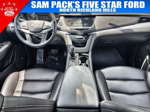 Used 2021 Cadillac XT5 Luxury FWD image 12