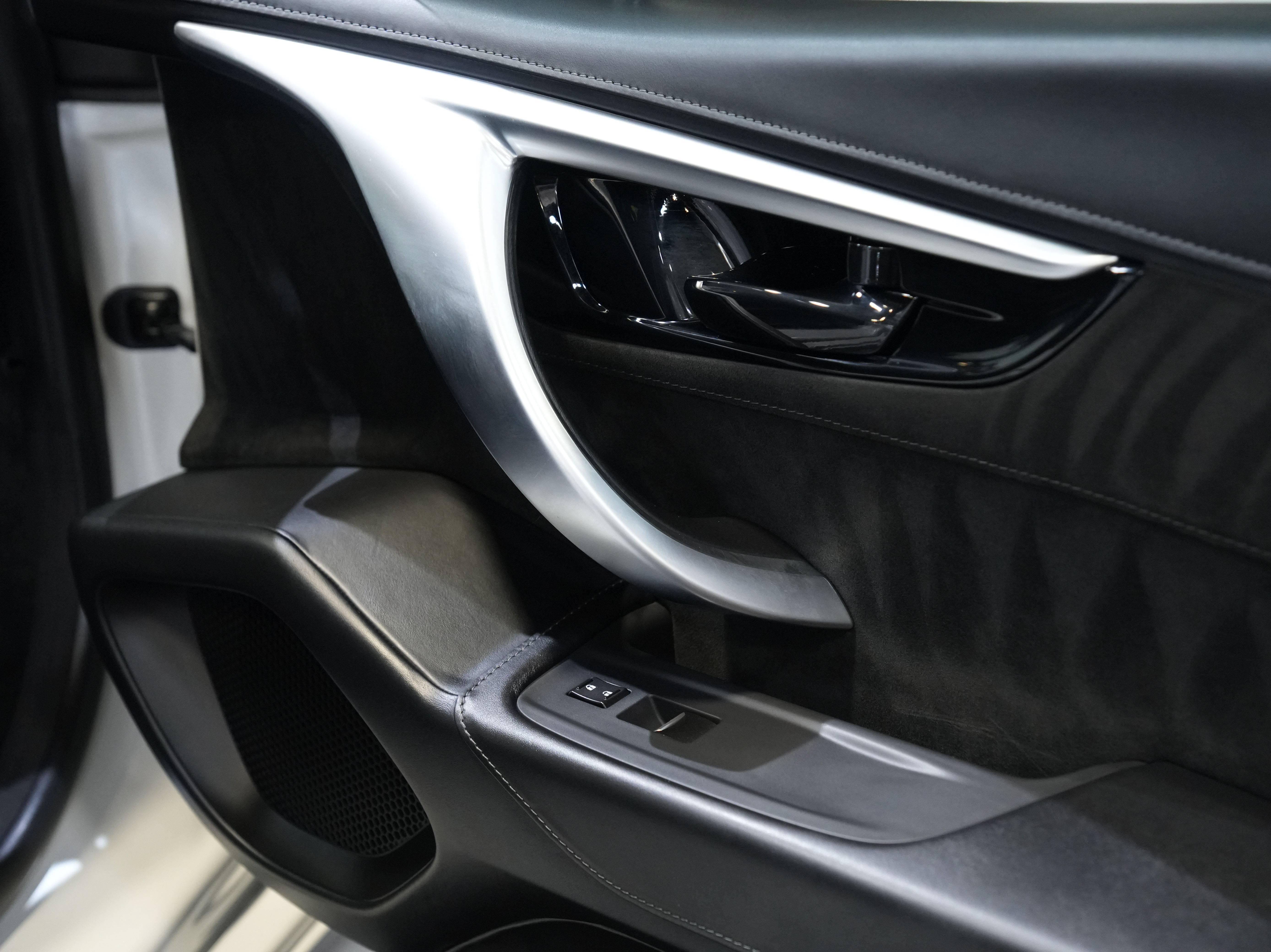 Used 2017 Acura NSX AWD/4WD image 26