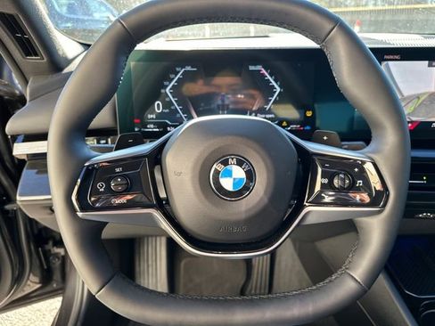 Used 2025 BMW 530i xDrive AWD/4WD image 24