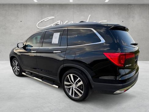 Used 2018 Honda Pilot Touring image 14