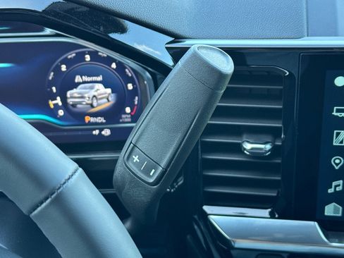 New 2025 Chevrolet Silverado 1500 LT image 21