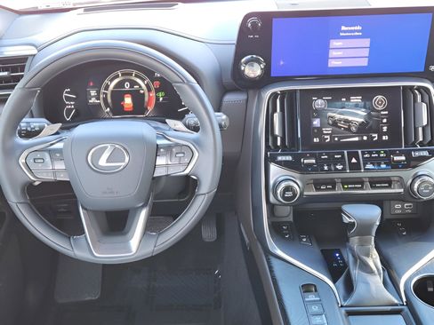 Used 2024 Lexus LX 600 4WD w/ Appearance Package image 47