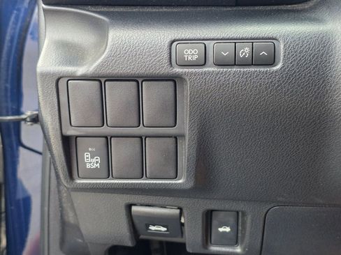 Used 2014 Lexus IS 250 w/ Navigation Package RWD image 40