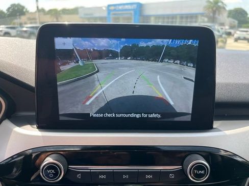 Used 2022 Ford Escape SE FWD image 22