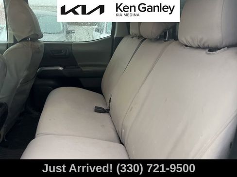 Used 2016 Toyota Tacoma SR5 image 10