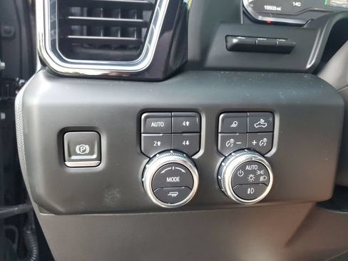 Used 2024 GMC Sierra 1500 Denali w/ Denali Reserve Package AWD/4WD image 30