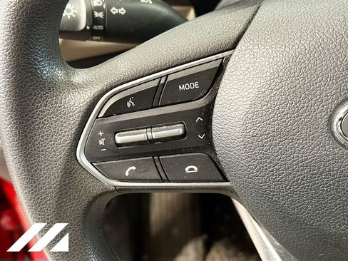 Used 2020 Hyundai Santa Fe SE image 12