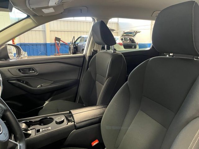 Used 2024 Nissan Rogue S AWD/4WD image 24