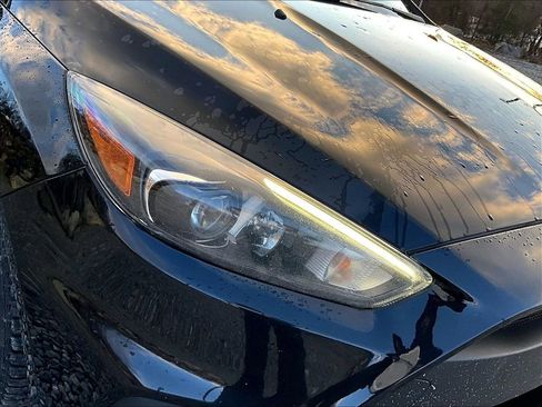 Used 2017 Ford Focus RS image 27