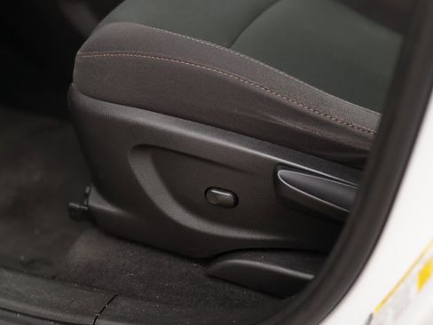 Used 2019 Chevrolet Trax LS image 18